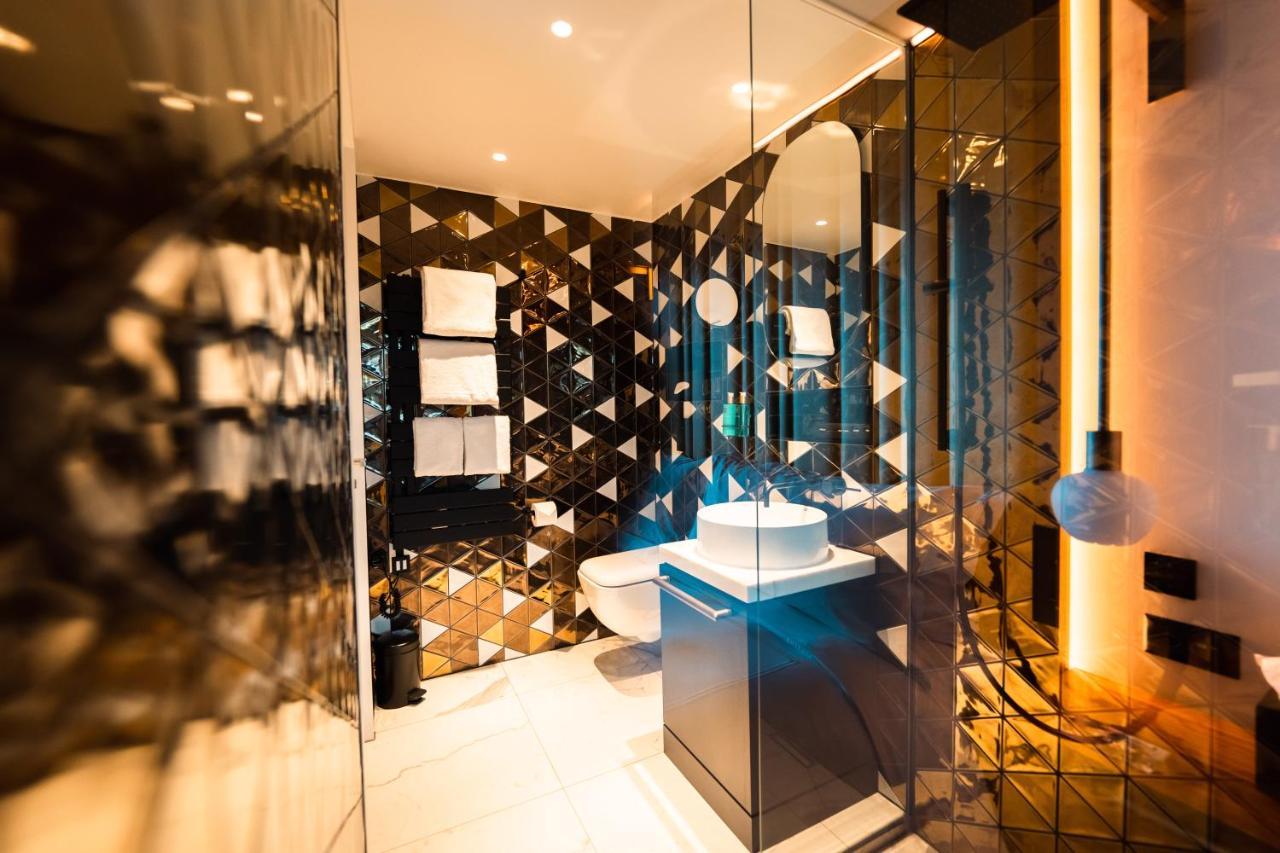 Superior East Wing Rooms By Five Zürich Exterior foto